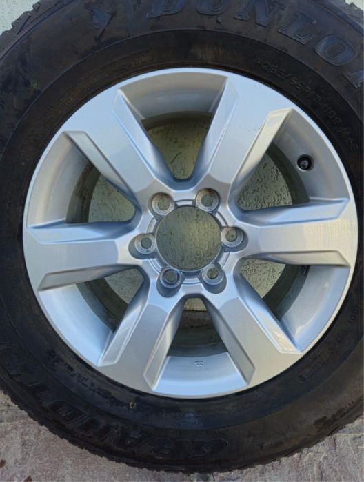 Запасное колесо оригинал диск с резиной Dunlop на Прадо Prado