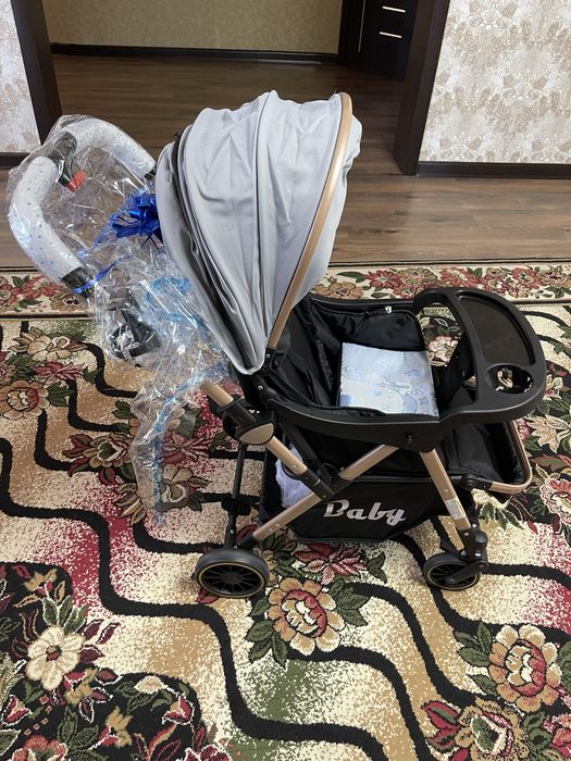 Продам новую прогулочную коляску