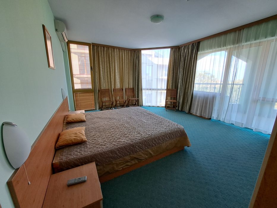 Продава се Тристаен апартамент в Варна, Център - 136 кв.м за 699 €/кв.м - Снимка #13