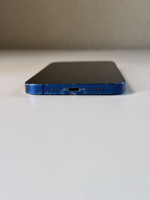 iPhone 12 64GB Син - 100% Батерия + Калъф + Протектор + Кутия