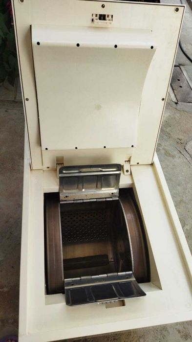 Стиральная машинка полуавтомат Эврика 91