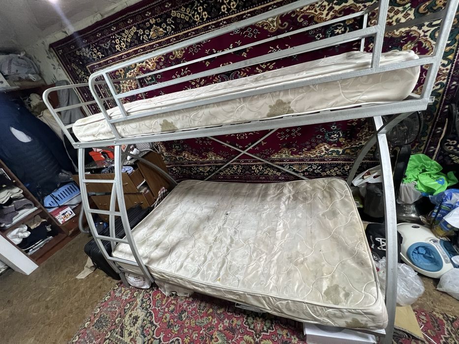 Продам металлическую кровать