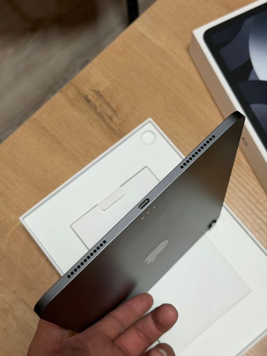 Apple iPad Air 10.9