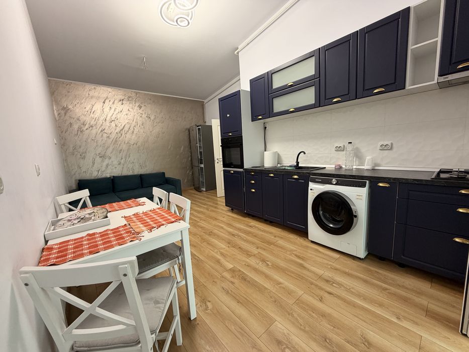 Apartament 4 camere Pacurari Alpha Bank Piata Pacurari