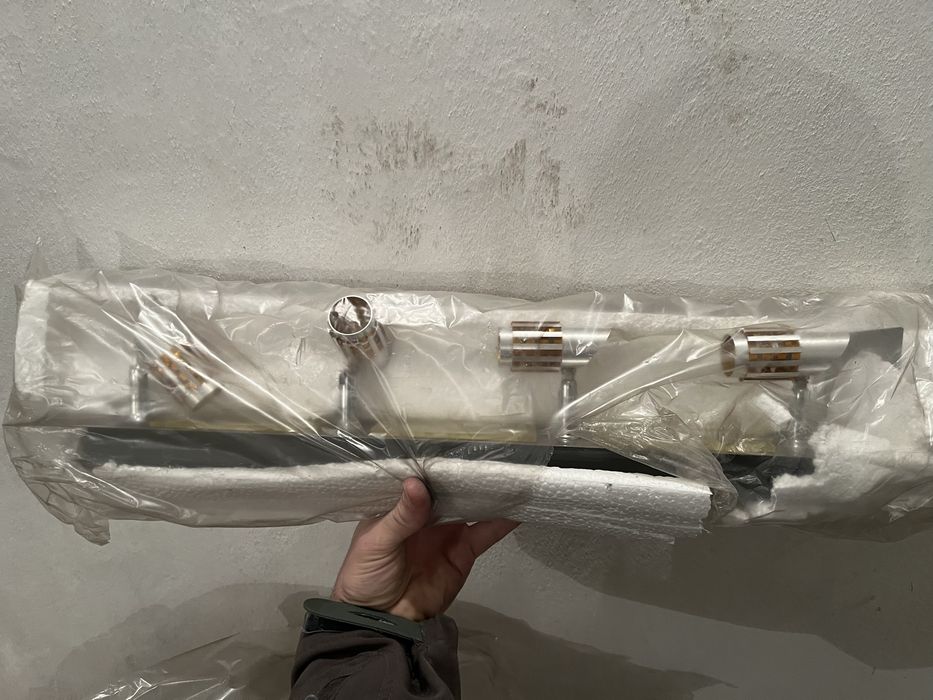 Настенный светильник (спот)