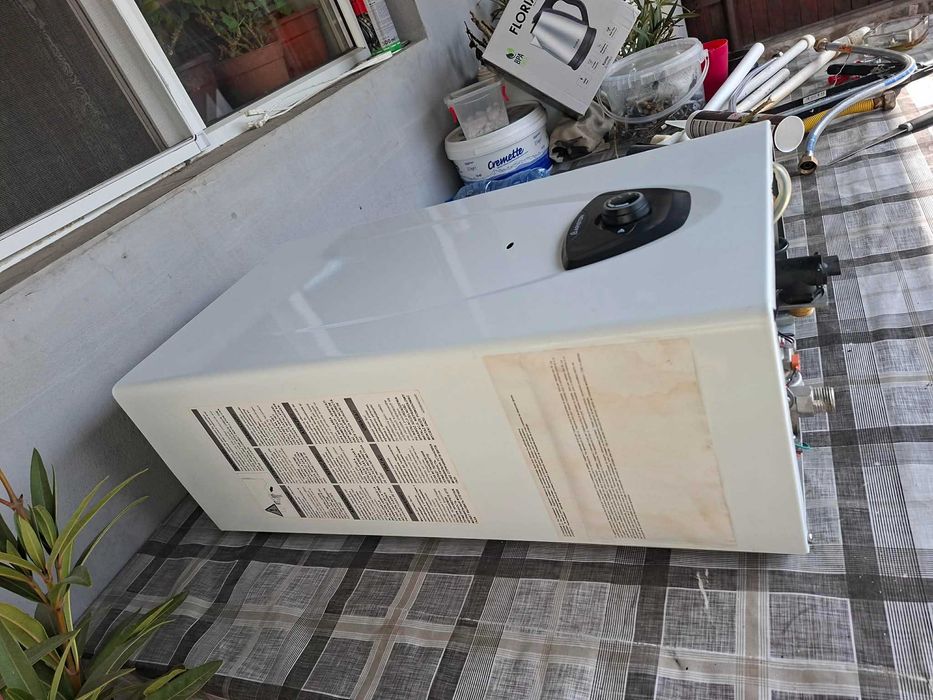 Instant pe gaz stare foarte bună