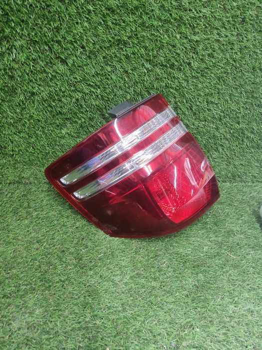 Фонарь Toyota Alphard