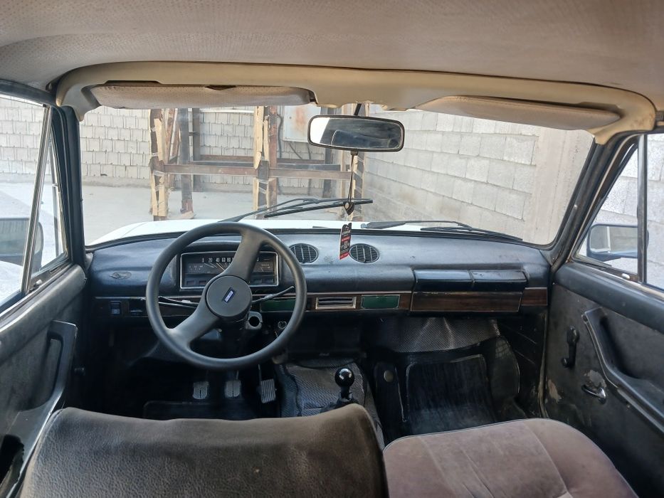 VAZ 21010 xolati zor Yurb turgan moshina