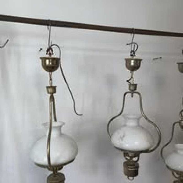 Aplica tavan din alama