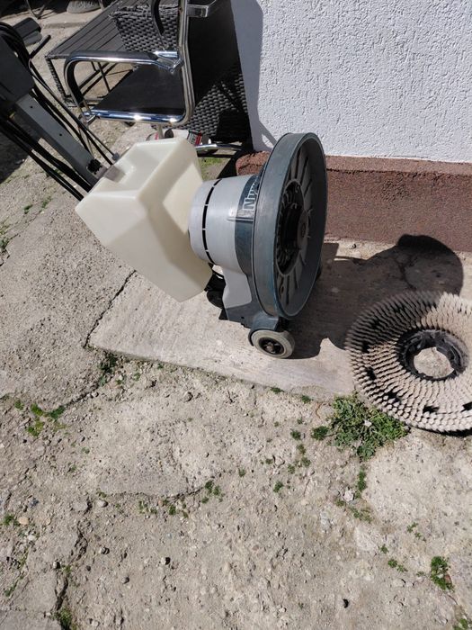 Monodisc cu 3 perii