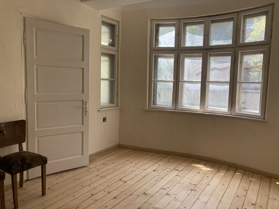 Дава се под наем Етаж от къща в Варна, Нептун - 100 кв.м за 612 € - Снимка #6