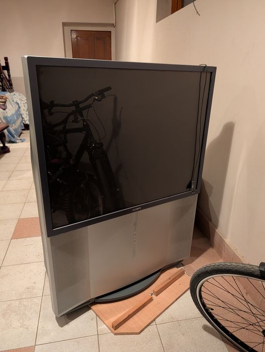 Телевизор Sony модель KP-FX43M91. Производство Малайзия.