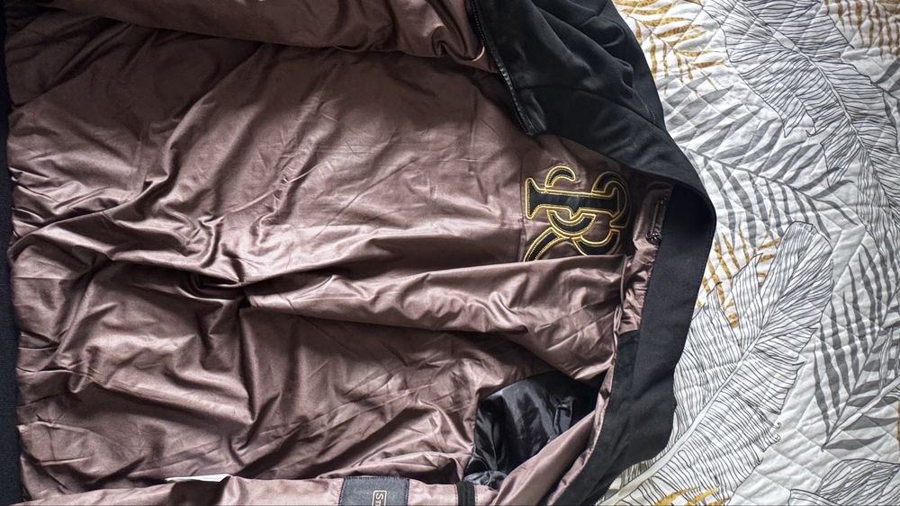 Ветровка в отличном состоянии