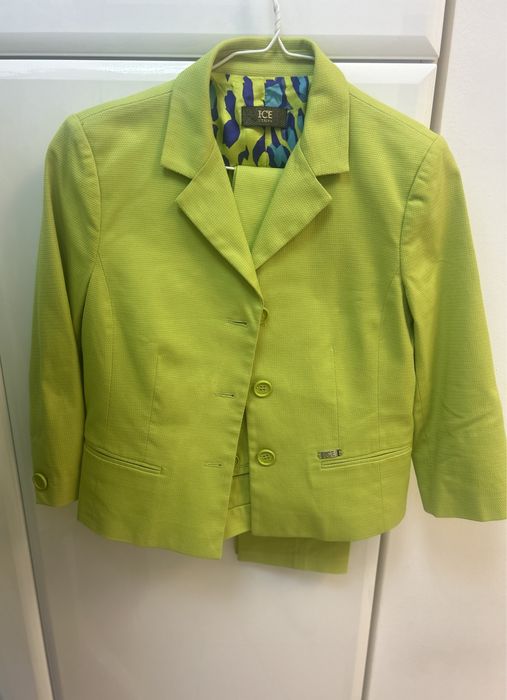 Costum verde neon S/M