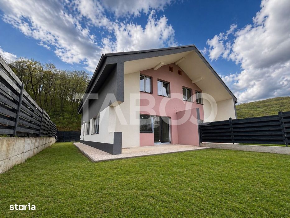 Casa tip duplex cu 4 camere si curte generoasa de vanzare in Tauti