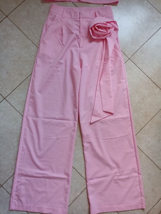 Комплект от две части