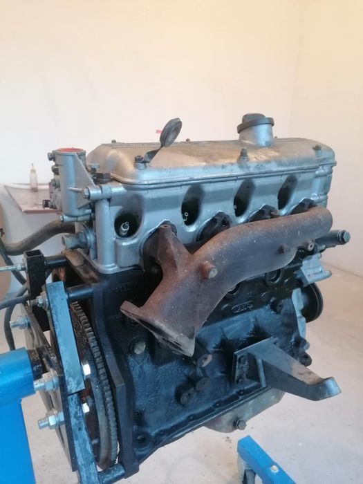 Двигател бмв м10