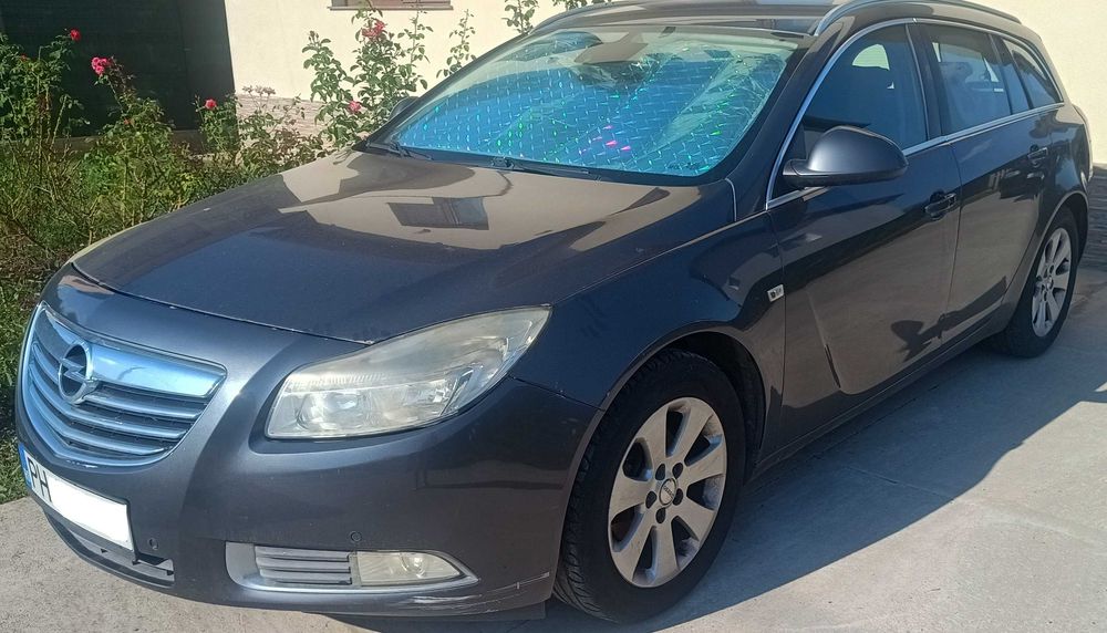 Opel Insignia Sports Tourer | Inmatriculat RO | Navigatie | Climatronic