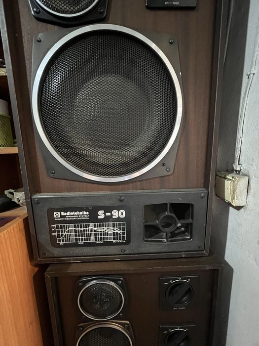 Продам колонки s-90