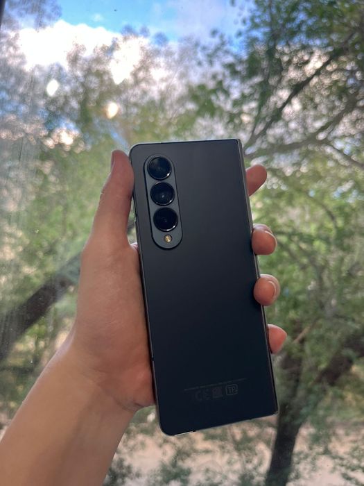 Samsung galaxy fold 4