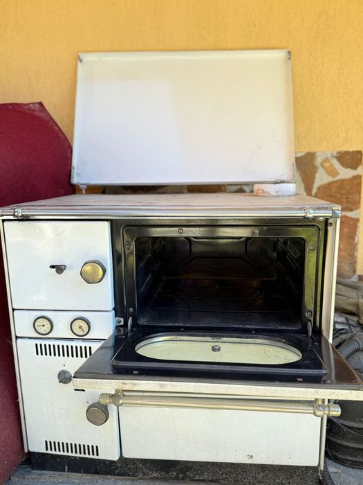 Сръбска печка с водна риза