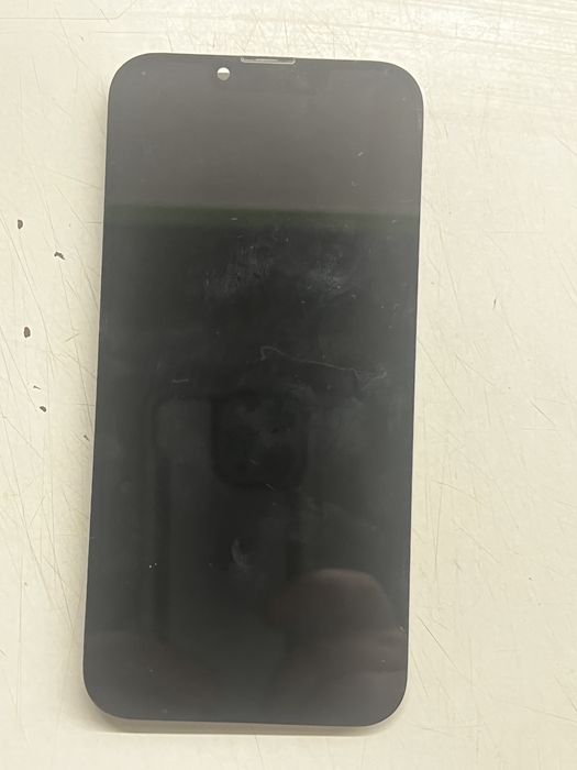 Дисплей на Айфон 13 про