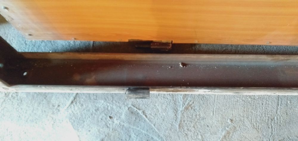 Продам железную дверь