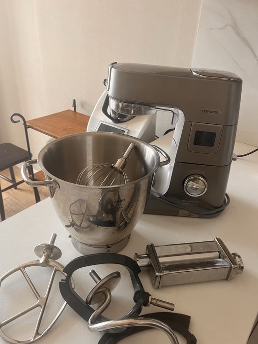 Продам комбайн Кенвуд