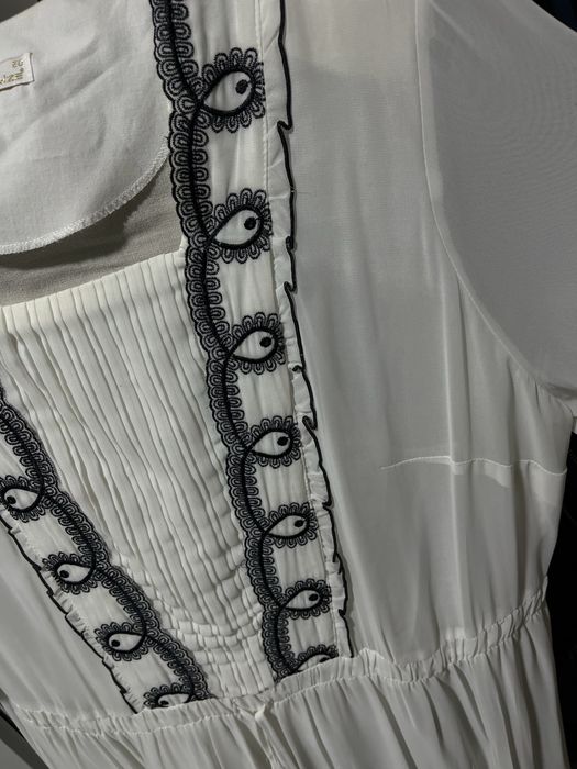 Платье вечерние.