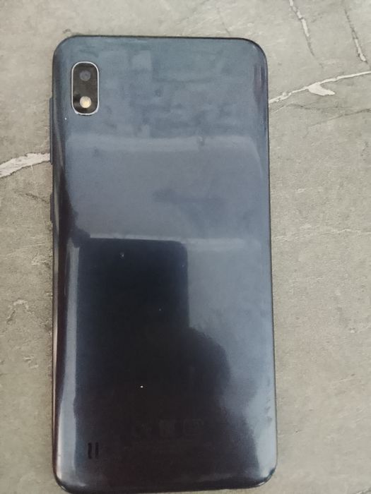 Продам телефон Самсунг А10