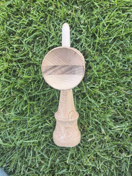 Kendama . Foarte buna