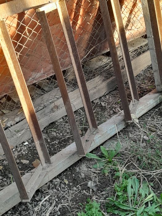 Продам железную лестницу