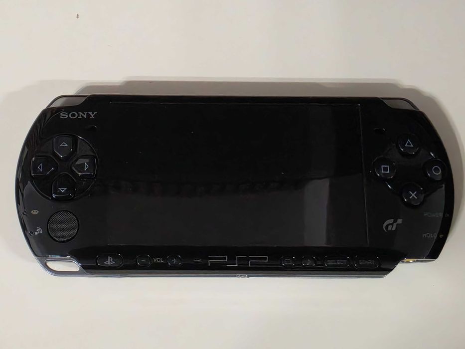 Sony PSP 3004 Gran Turismo editie limitata Modat ARK4