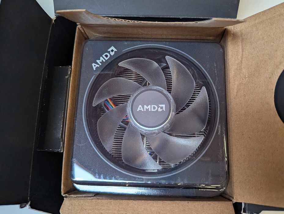 Procesor AMD Ryzen 7 2700X FULL BOX
