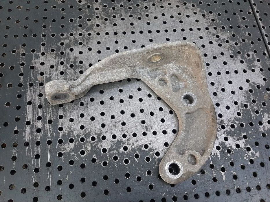 suport cutie transfer  k9kj898 1.5 dci  dacia duster 8200991067