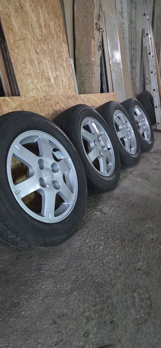 MITSUBISHI Джанти със летни гуми  195/60/15 6J ET46 4×115 ЦО64