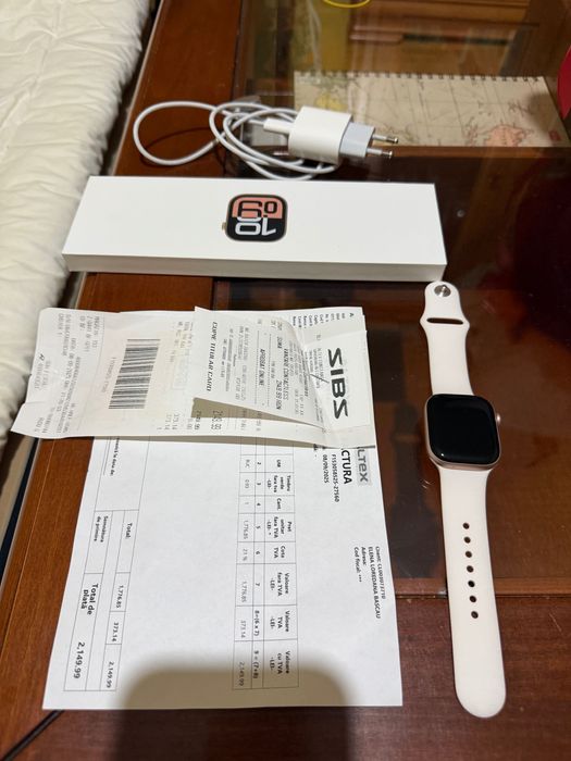 Apple Watch Seria 10 , 42mm, GPS, Rose Gold