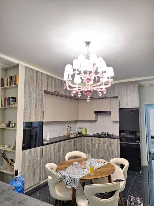 Дом 3 комнаты 1.3 сотки Азербайджанский центр, Мирабадский р-н