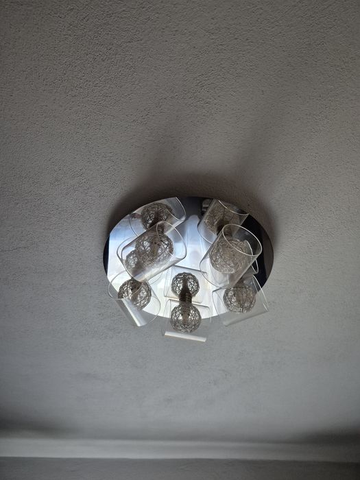 Lustre elegante cu 6 becuri
