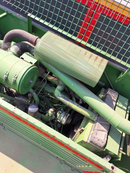 Vand combină john deree 1188