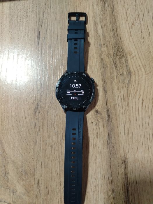 Продам смарт часы HUAWEI WATCH GT 4