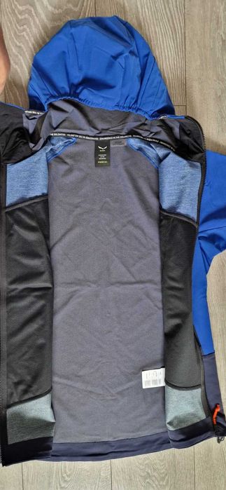 Geaca SALEWA M48 softshell salomon spyder mammut ortovox dynafit munte