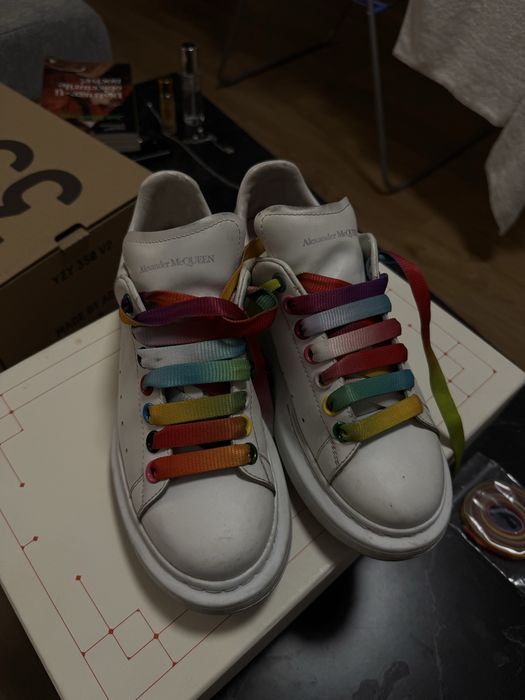 Alexander McQueen marimea 37