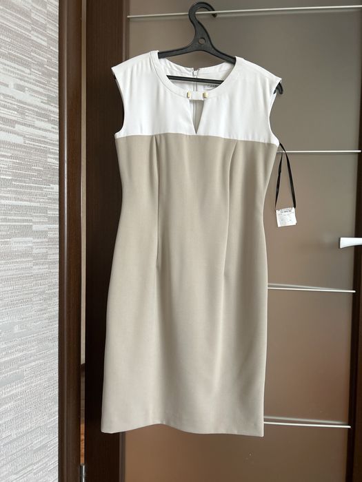 Платье деловое