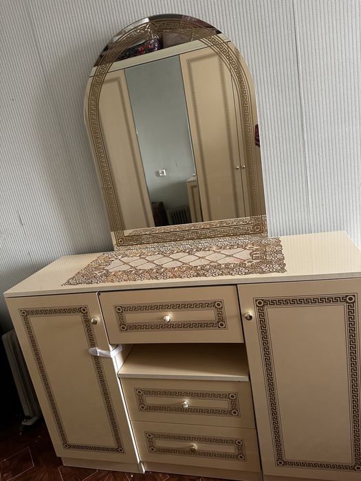 Продается Беларусский спальный гарнитур