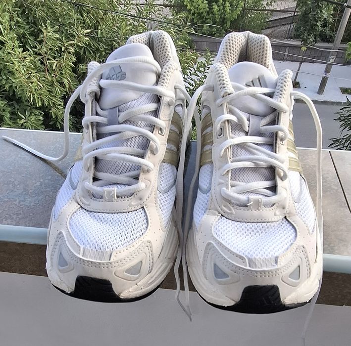 Оригинални Adidas маратонки