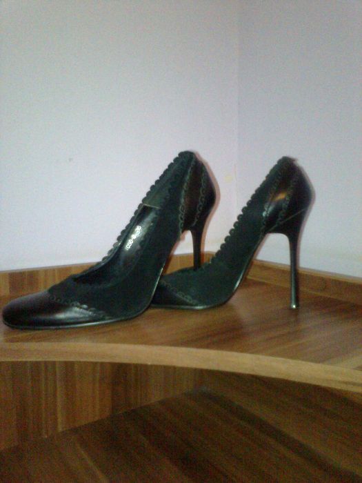 Туфли шикарные вечерние.