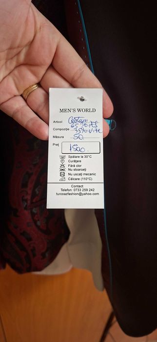 Vând costum de ginere.Astept oferte.