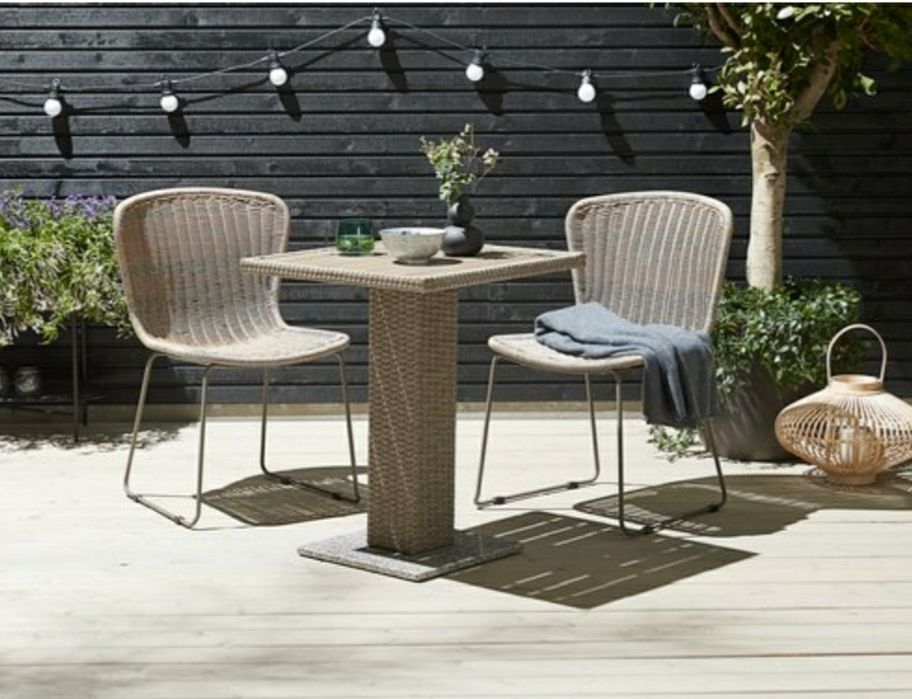 Masa de balcon / gradina ,Noua cumparată de la Jysk, nefolosita