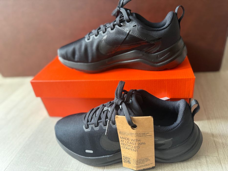Дамски маратонки Nike